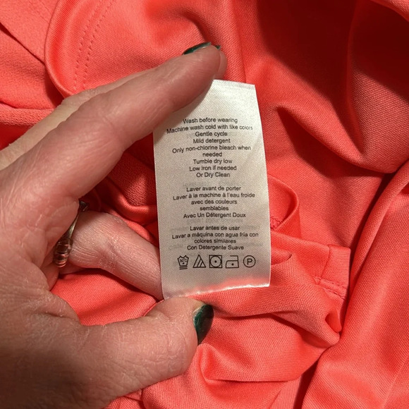 Pink Maternity Dress with Ruffle Arms - Picture 4 of 6